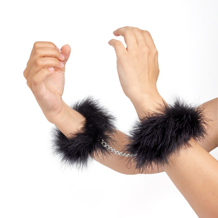 Наручники - Black Marabou Handcuffs