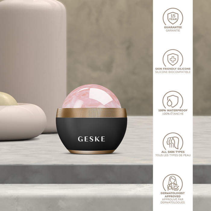 Кульковий масажер з рожевим кварцом GESKE SmartAppGuided Rose Quartz Depuffing Sphere 7in1 gray