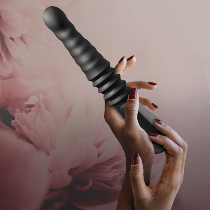 Пульсатор Blush Temptasia – Lazarus Thrusting Dildo – Black, ребристий стовбур, 3 швидкості