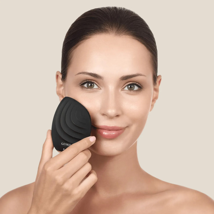 Електронна ультразвукова щітка для обличчя GESKE Sonic Facial Brush 5в1 gray