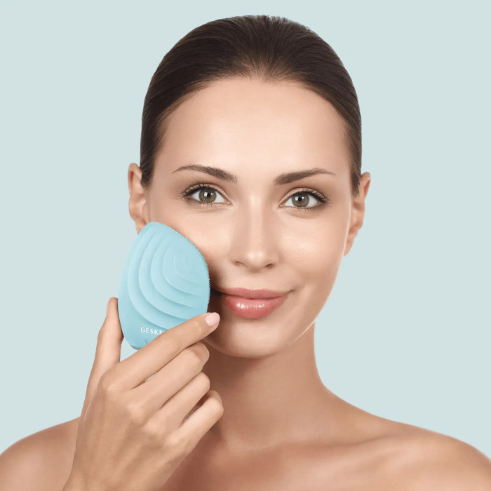 Електронна ультразвукова щітка для обличчя GESKE Sonic Facial Brush 5в1 turtoise