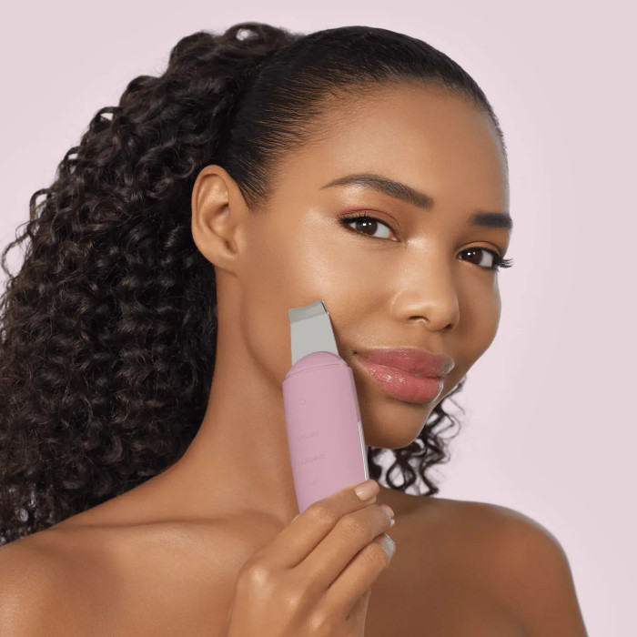 Мікрострумовий скрабер для шкіри та усунення чорних точок GESKE MicroCurrent Skin Scrubber&Blackhead Remover 9в1 pink