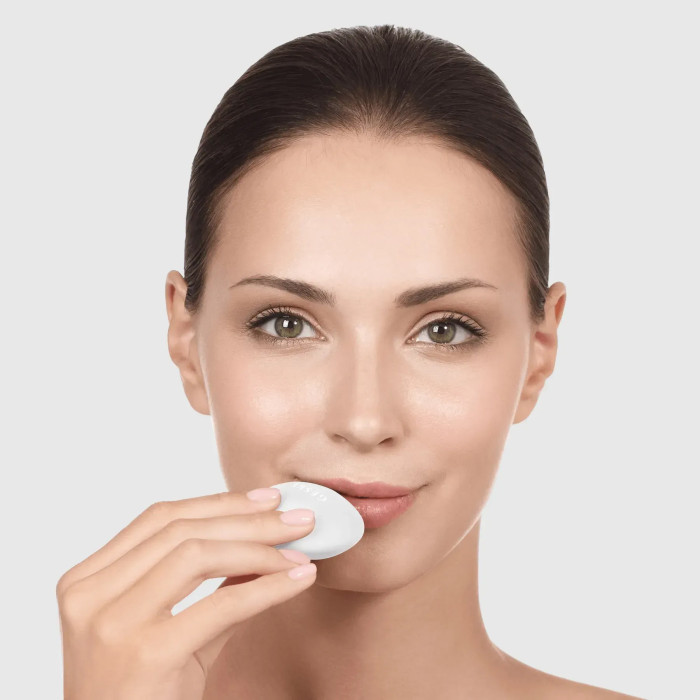 Пристрій для збільшення обʼєму губ GESKE Lip Volumizer&Booster 4в1 Small white