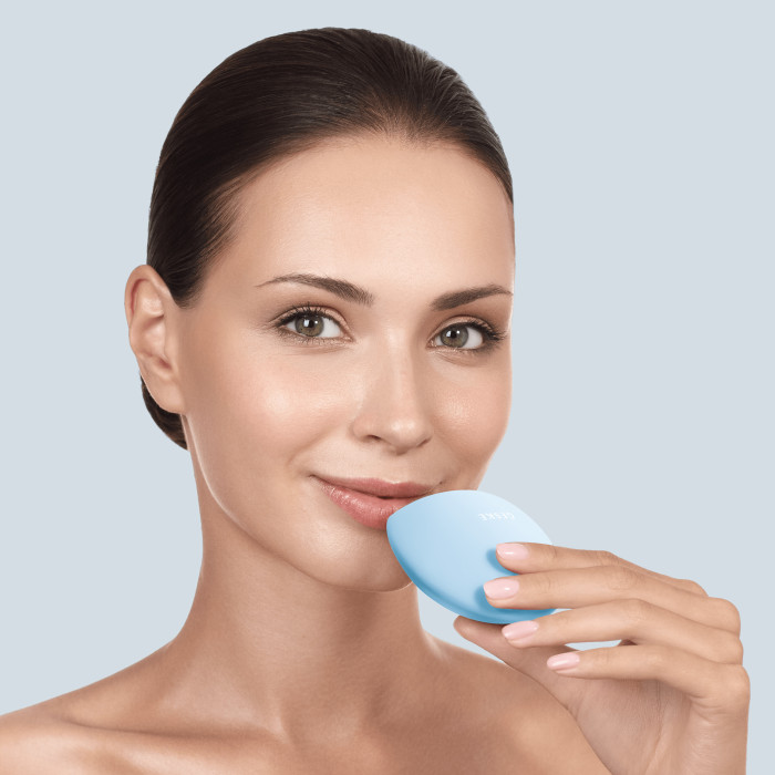 Пристрій для збільшення обʼєму губ GESKE Lip Volumizer&Booster 4в1 Big aquamarine