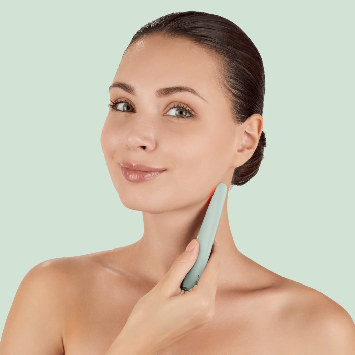 Пристрій для зміцнення і тонізації шкіри обличчя GESKE Skin Firming Wand 7в1 green