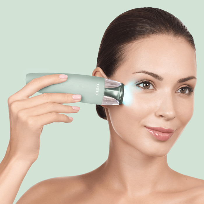 Антивіковий LED-випромінювач для відновлення шкіри обличчя GESKE Anti-Aging Skin Renewer 9в1 green